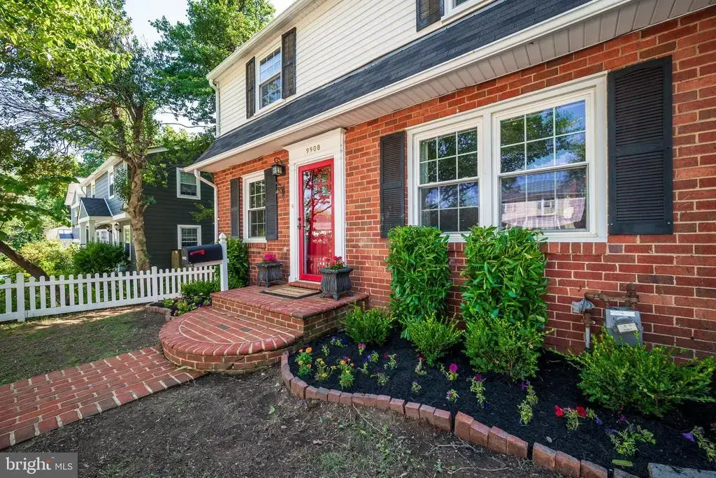 9908 Dickens Ave, BETHESDA