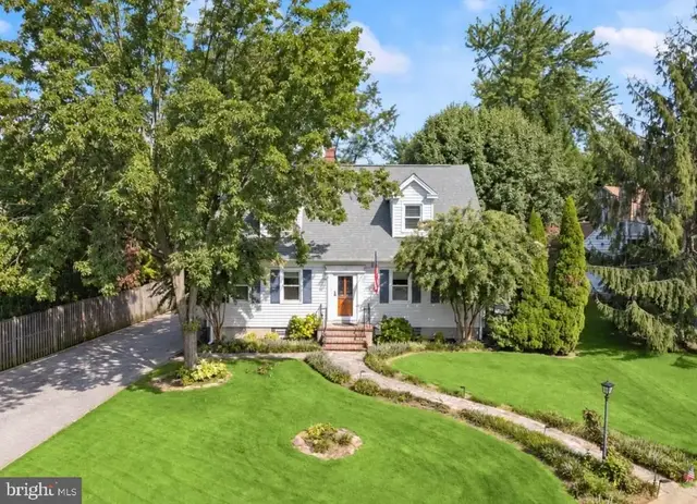 6 Park Dr, Catonsville