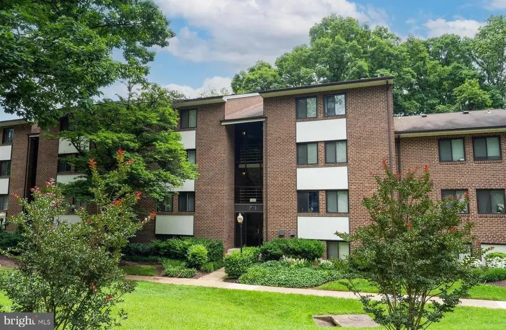 1403 Northgate Sq #1b, RESTON