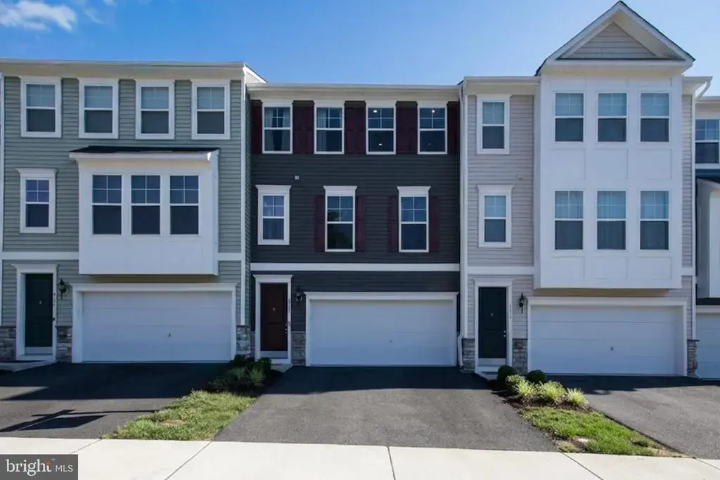 4014 Shire Meadow Ln, TRIANGLE
