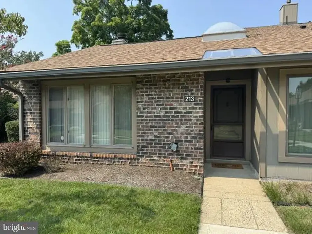 213 Uxbridge, CHERRY HILL