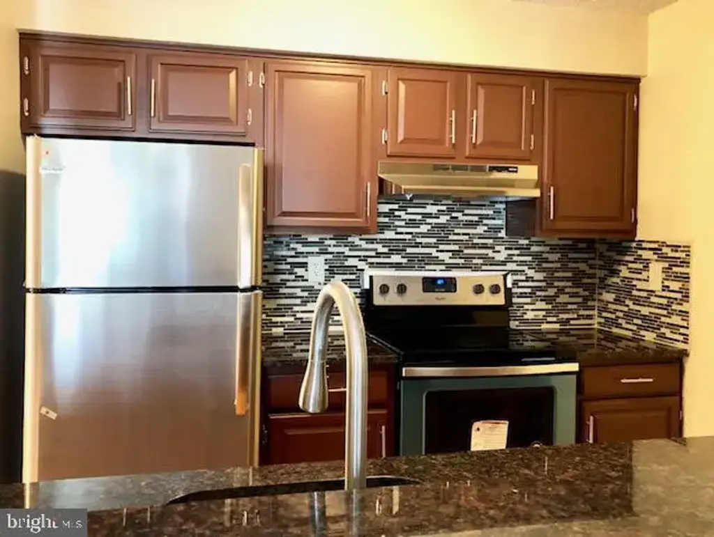 513 Aspen Dr, PLAINSBORO