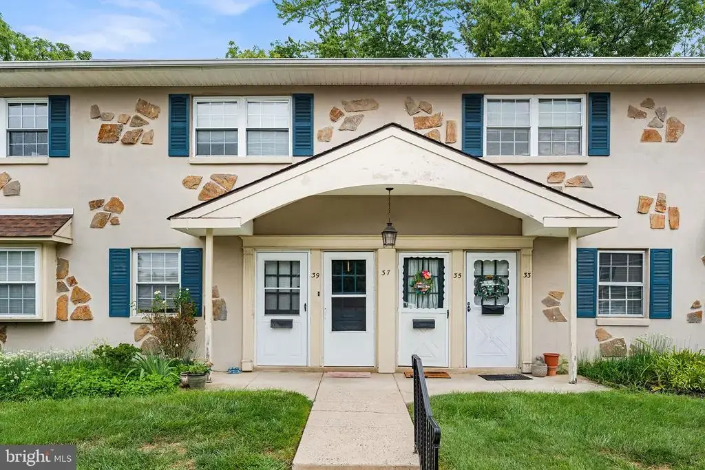 37 Shannon Dr, NORTH WALES