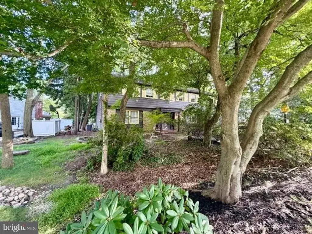 1840 Lark Ln, CHERRY HILL