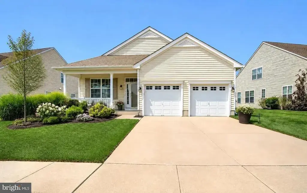 3 E Dehart Ave, CLAYTON