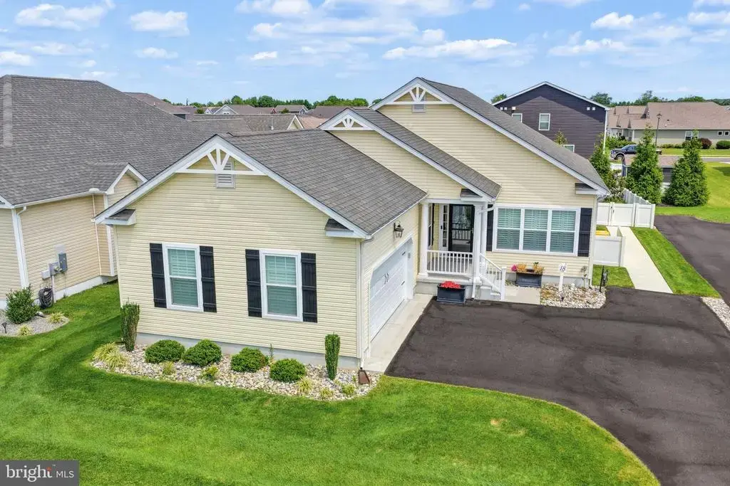 18 Backwater Ct, MILFORD
