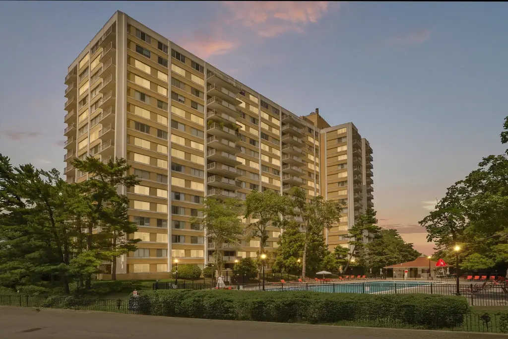 301 N Beauregard St #908, ALEXANDRIA