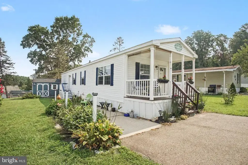 204 Maple Ln, NEW PROVIDENCE