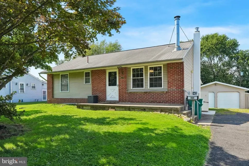 3213 Malinda Dr, BRISTOL
