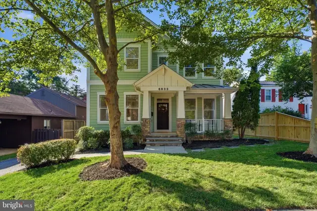 6833 19th Rd N, Arlington