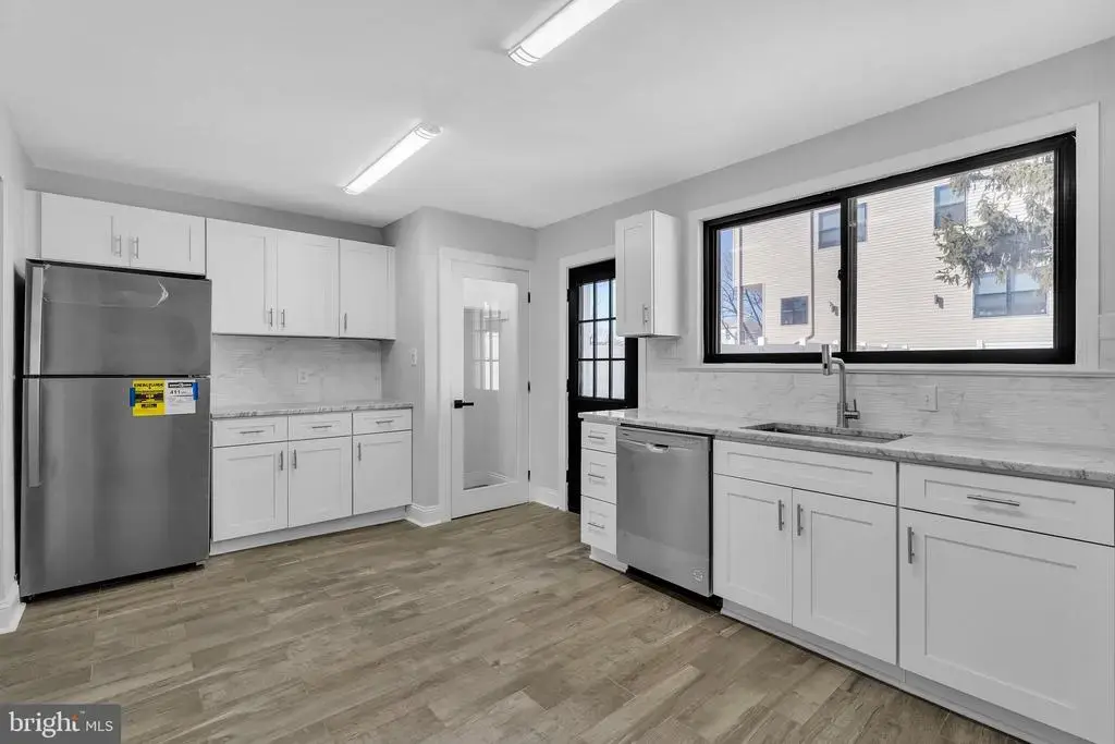 382 Martin St, PHILADELPHIA