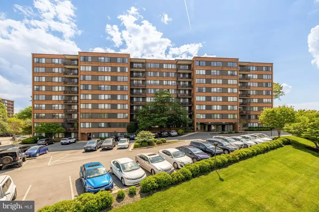 4390 Lorcom Ln #510, ARLINGTON