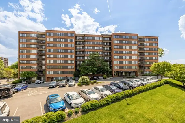 4390 Lorcom Ln #510, Arlington