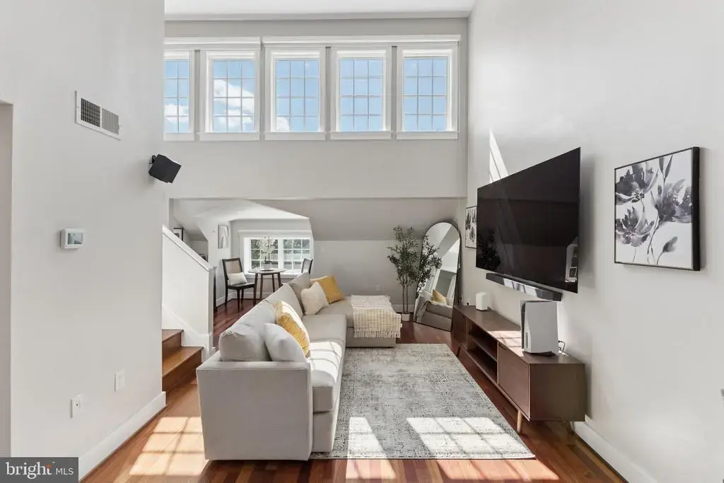 5233 Connecticut Ave Nw #301, WASHINGTON