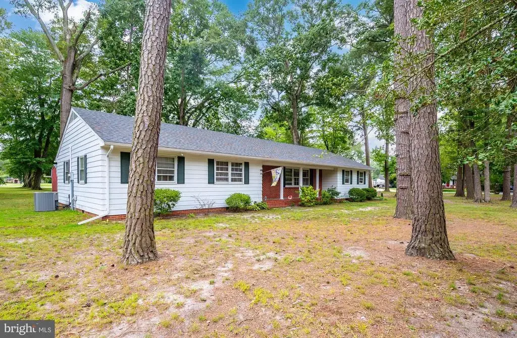 100 Barbara Ave, HEBRON