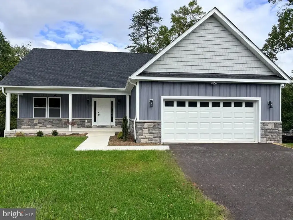 289 Wampum Ln, HEDGESVILLE