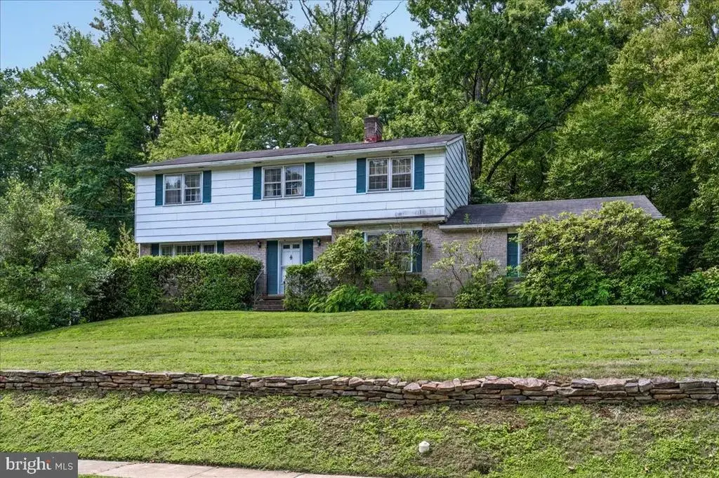 317 Arbour Dr, NEWARK