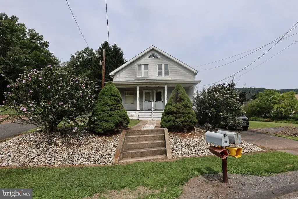 225-227 Shultz Rd, PINE GROVE