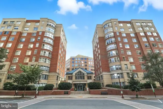3830 9th St N #610w, Arlington