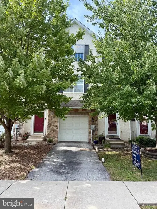 1467 Laura Ln, Pottstown