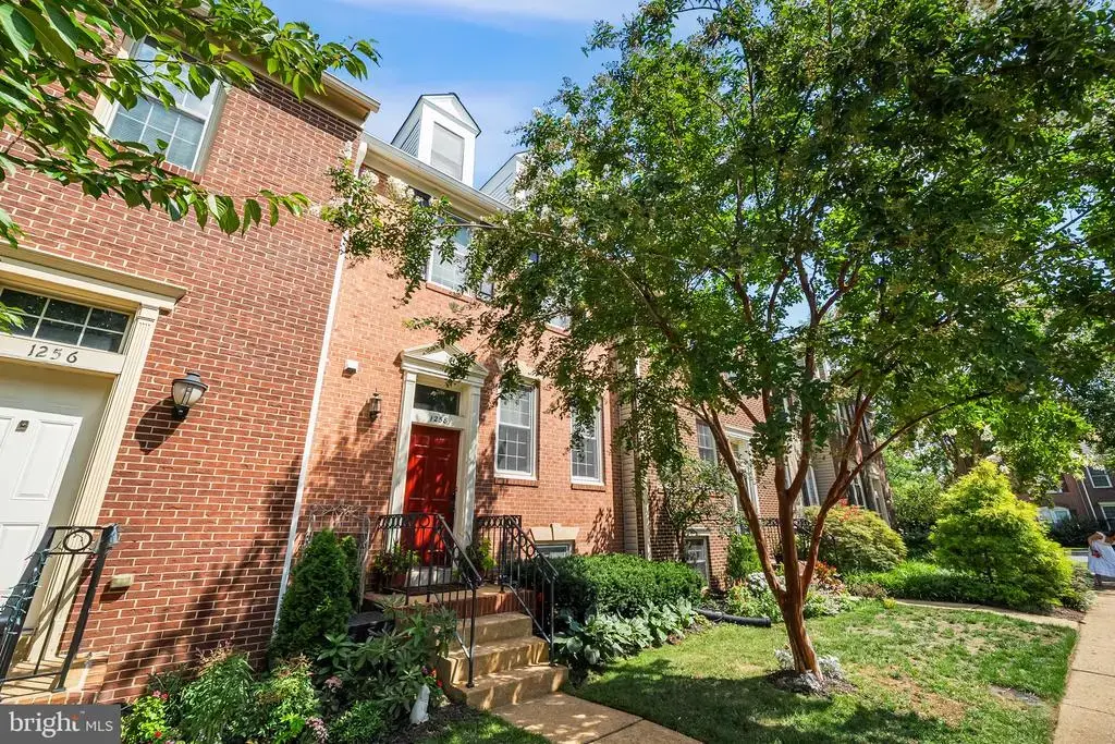 1258 Quaker Hill Dr, ALEXANDRIA
