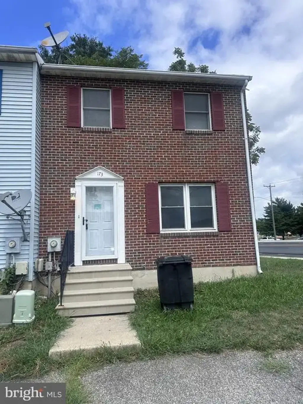 173 Hampton Dr, DOVER