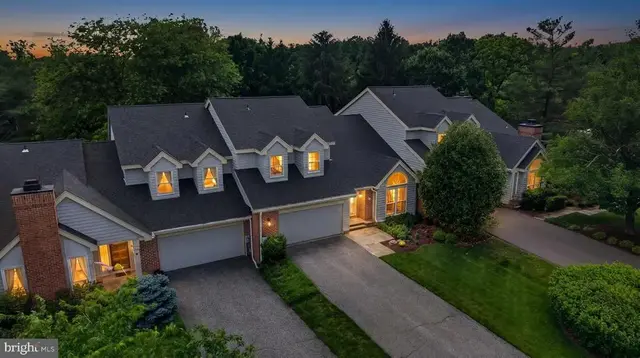 6 Nearfield Rd, Lutherville Timonium