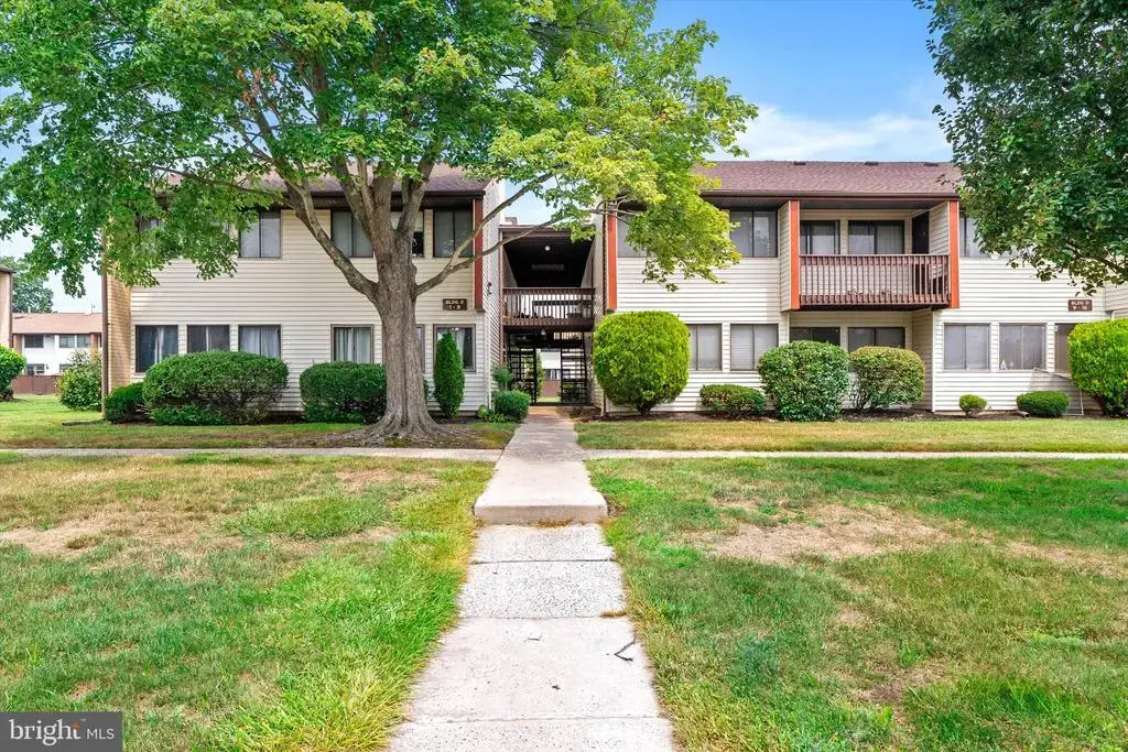 D4 Avon Dr, EAST WINDSOR TWP