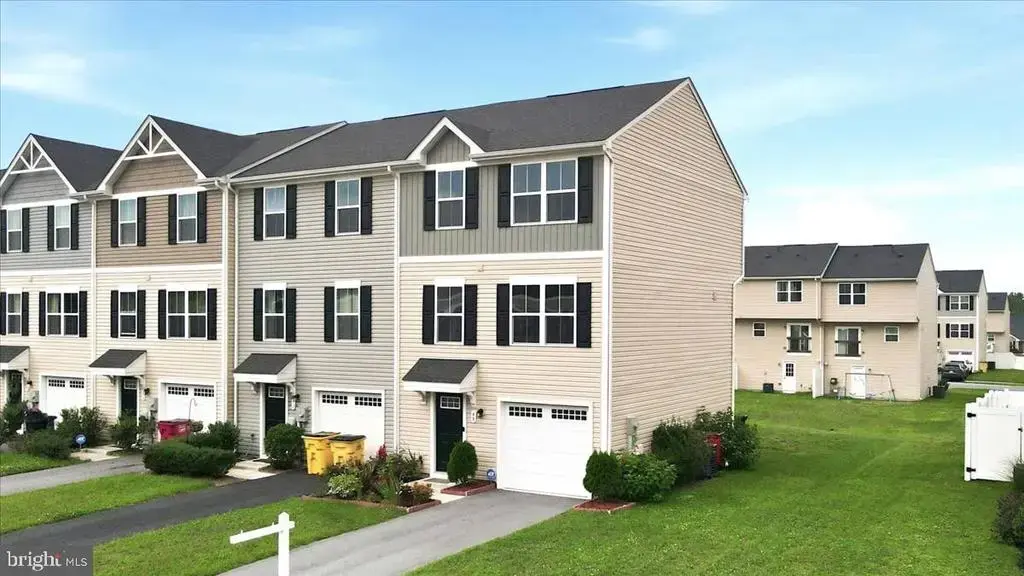 48 Snickers Ct, MARTINSBURG