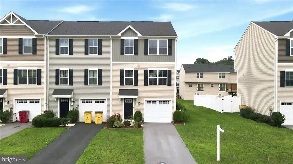 48 Snickers Ct, MARTINSBURG