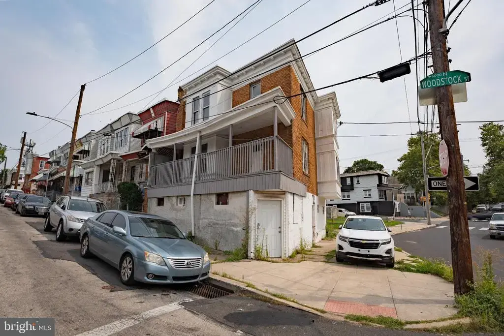 6001 N Woodstock St, PHILADELPHIA