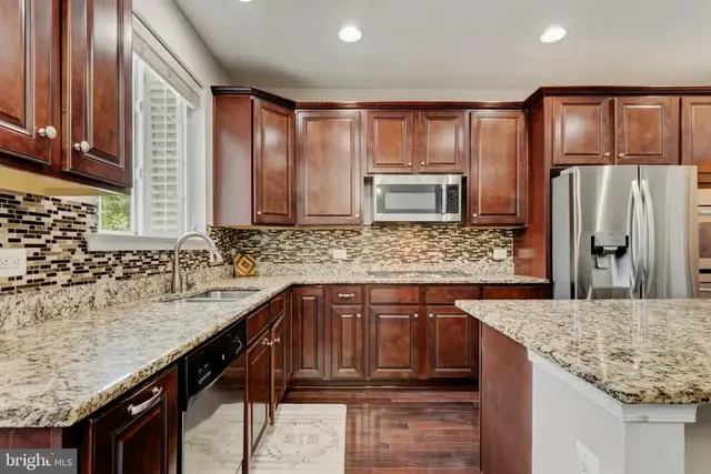 24837 Mason Dale Ter, Chantilly
