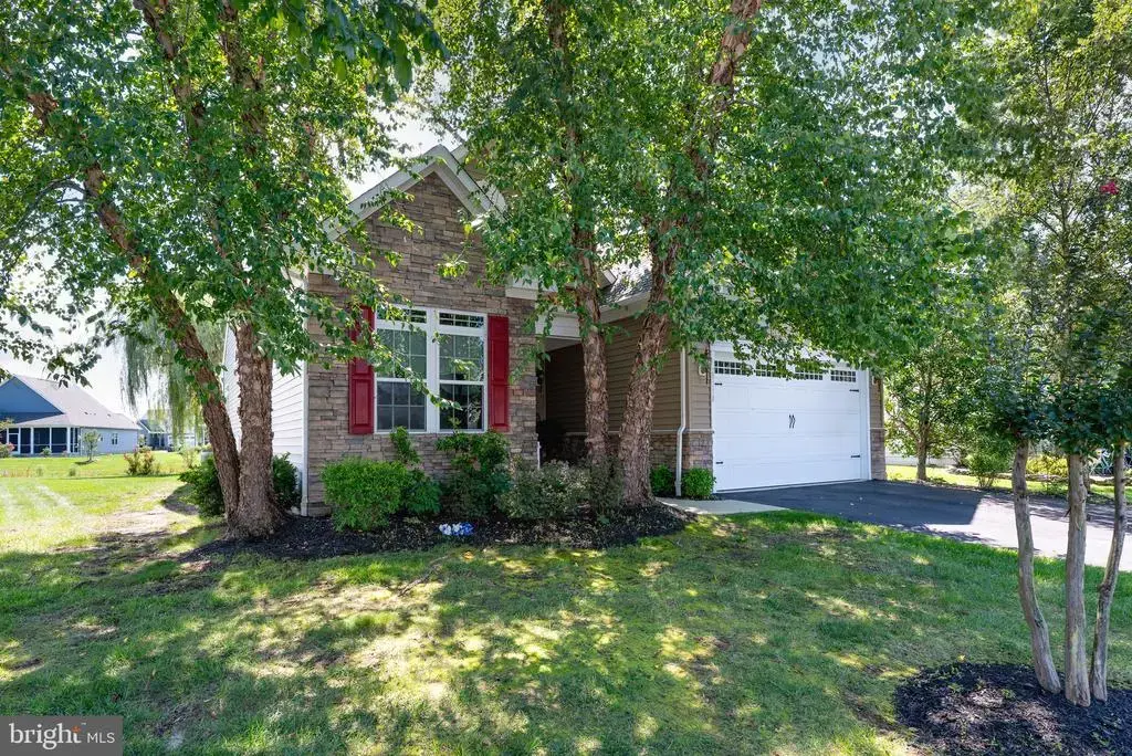 29718 Vincent Village Dr, MILTON