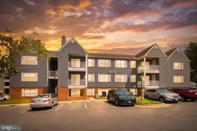 200 Dover Pl #102, Stafford