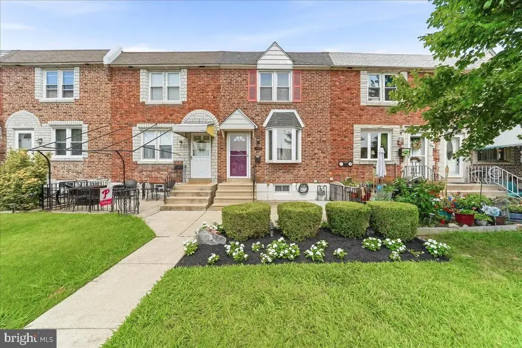 206 Stratford Rd, GLENOLDEN