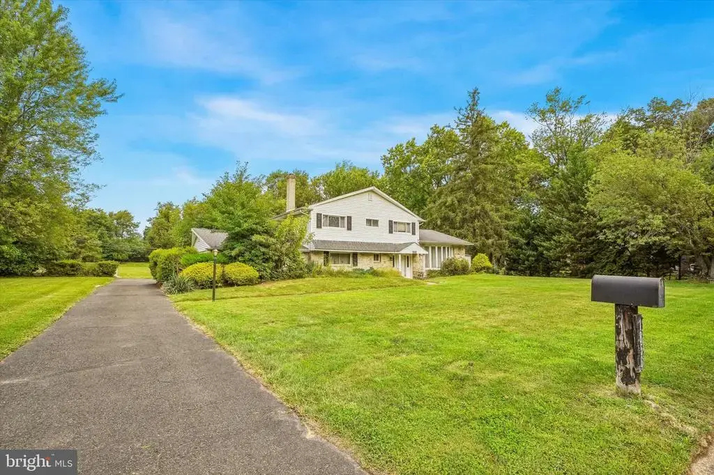 1856 Terrace Dr, AMBLER