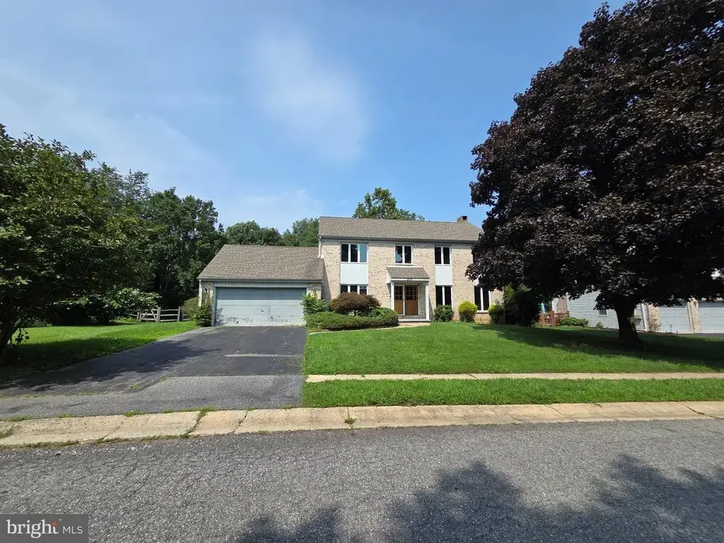 212 Fairhill Dr, WILMINGTON