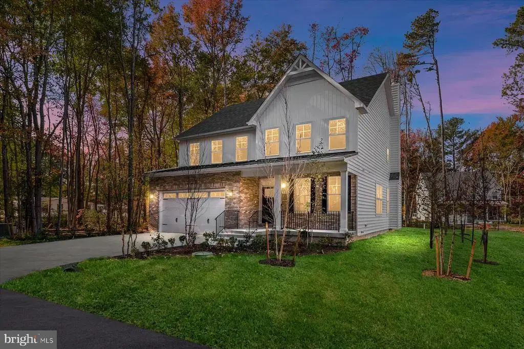 947 Marzoff Rd, DEALE