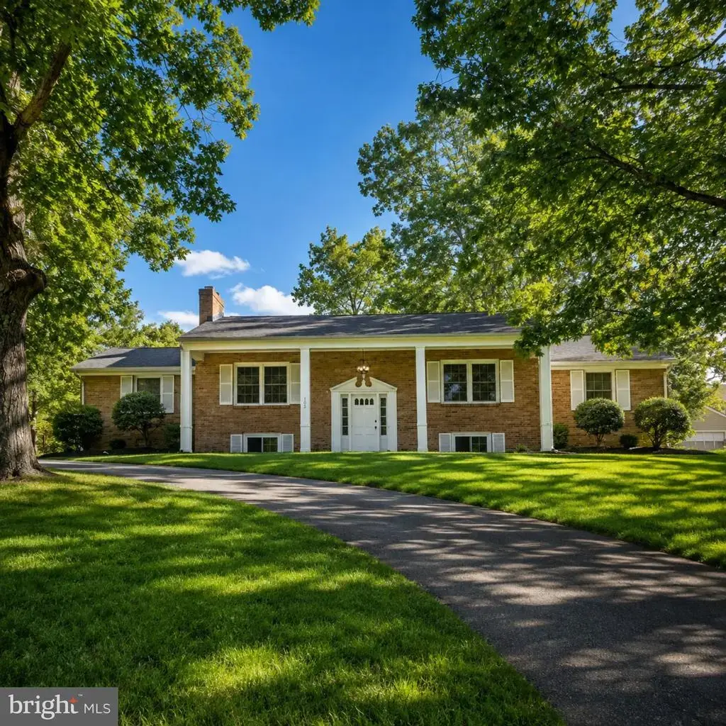 102 Woodland Rd, FREDERICKSBURG