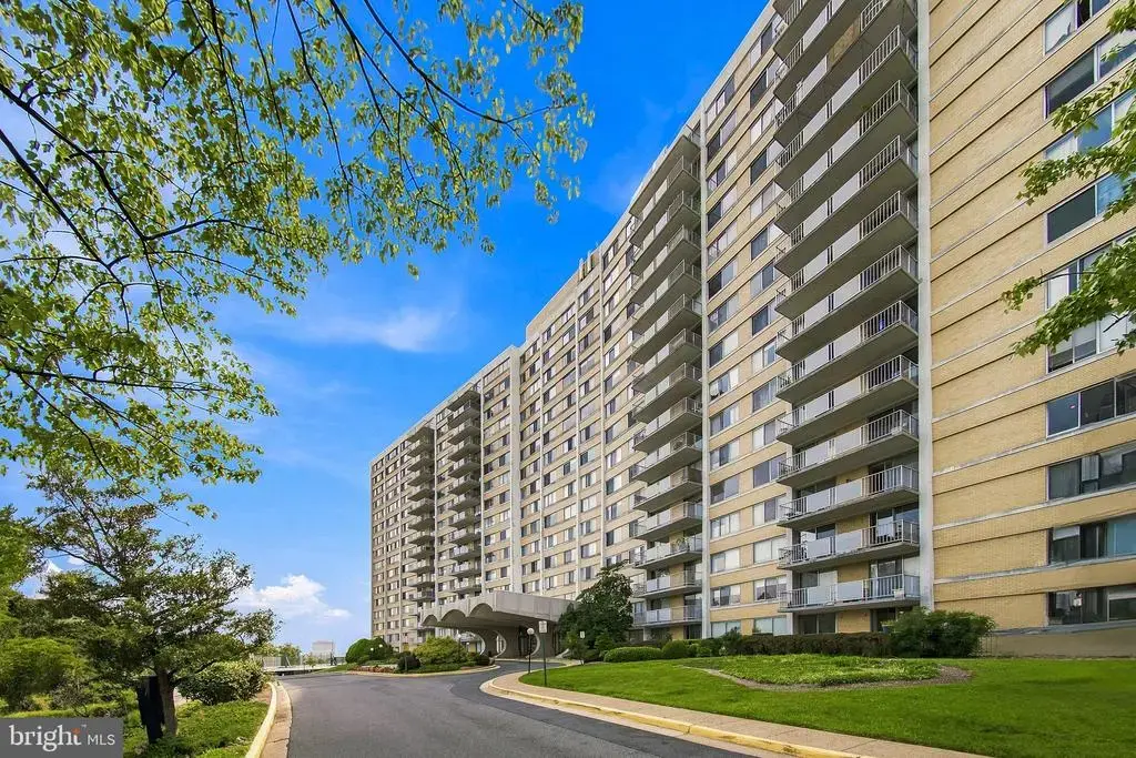 301 N Beauregard St #1017, ALEXANDRIA