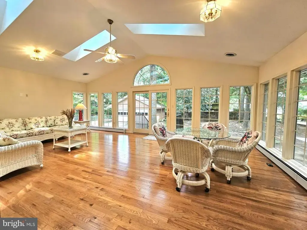 212 Oak Ave, SEVERNA PARK