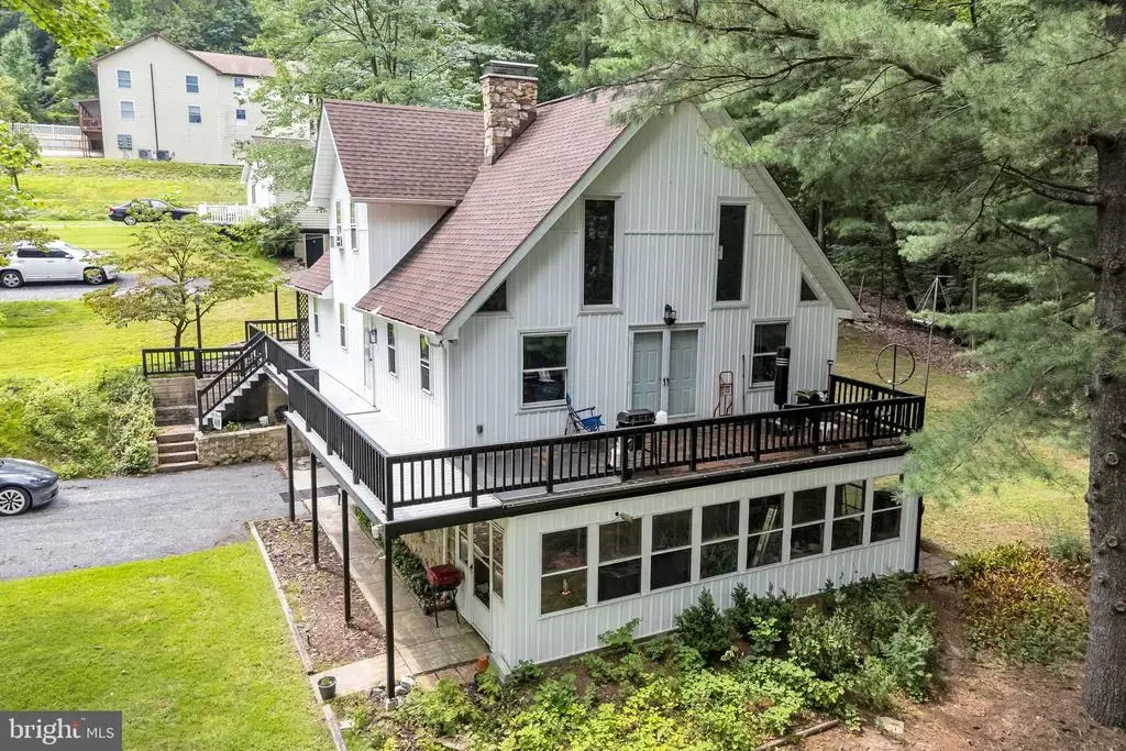 4 Albert Ln, DILLSBURG
