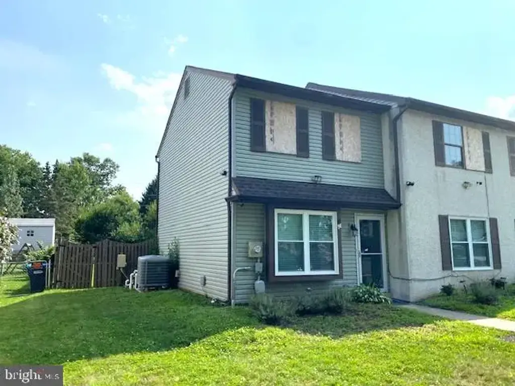 103 Redwood Dr, QUAKERTOWN