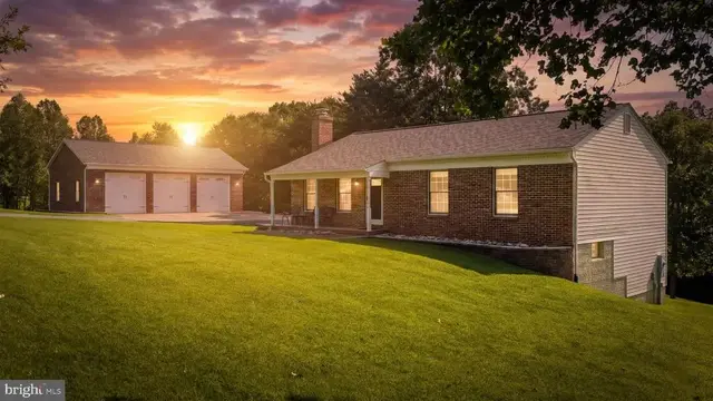 73 Old Farm Rd, Fredericksburg