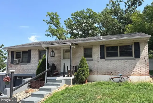 2389 Quarry Rd, Lebanon