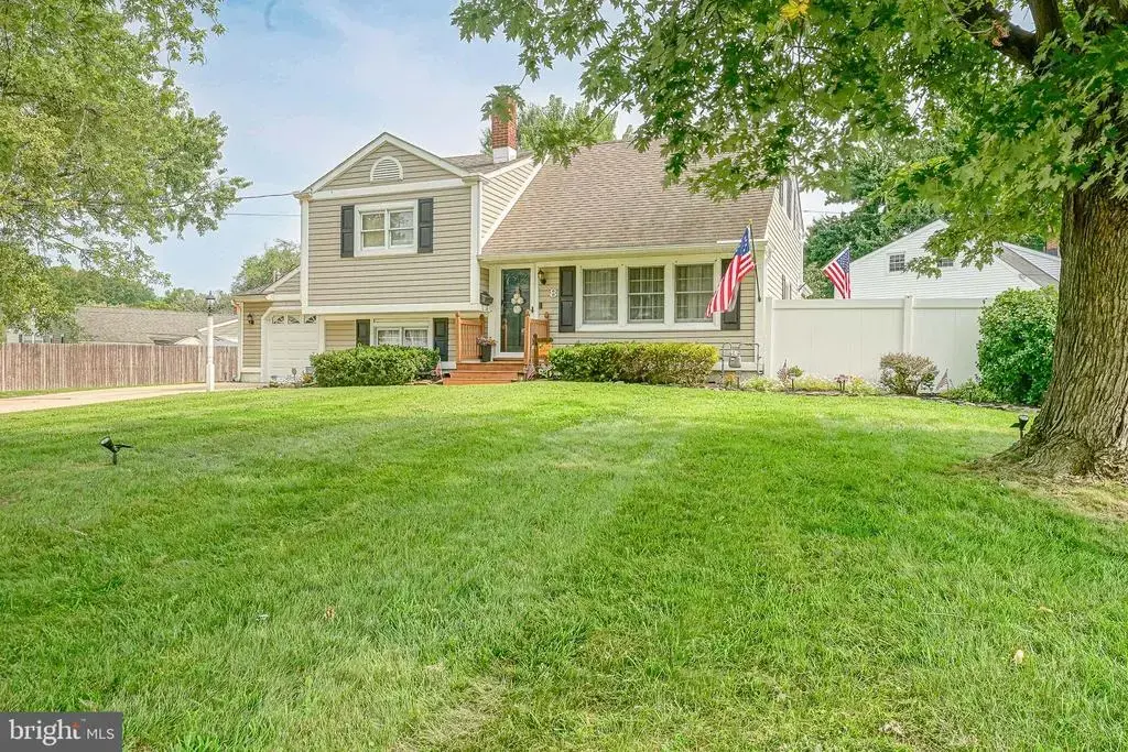 8 Paterson Ave, PENNSVILLE