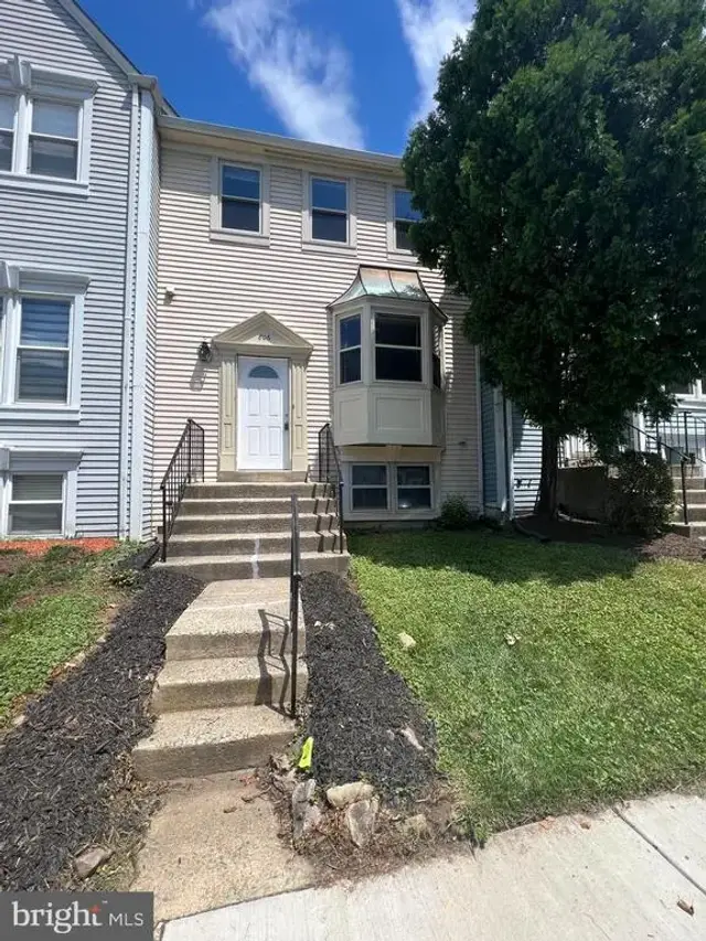 806 Flagler Dr, Gaithersburg