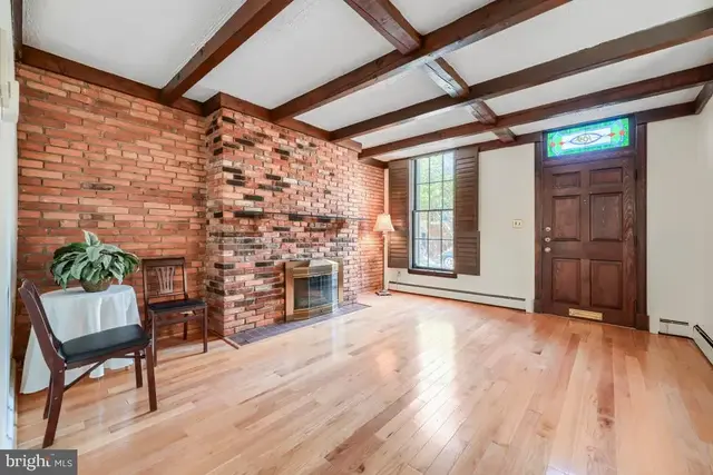 109 W Barre St, Baltimore