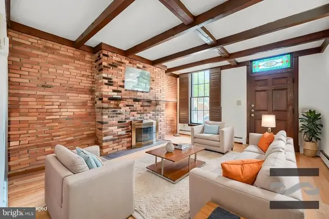 109 W Barre St, Baltimore
