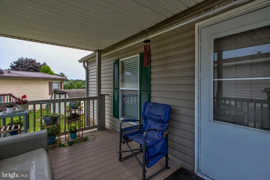 106 Falcon Ct, LANCASTER